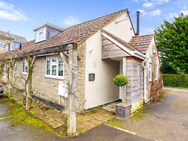 Property for rent in Marnhull, East Dorset