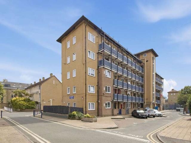 Property for sale in Bancroft Estate, Greater London