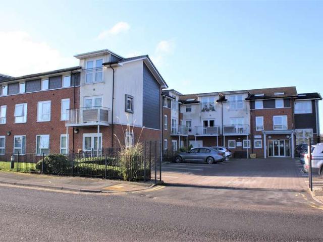 Property for sale in Bradshaw, Lee Bank