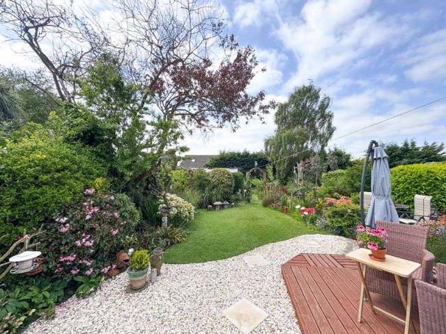 Property for sale in Holton le Clay, Belleau