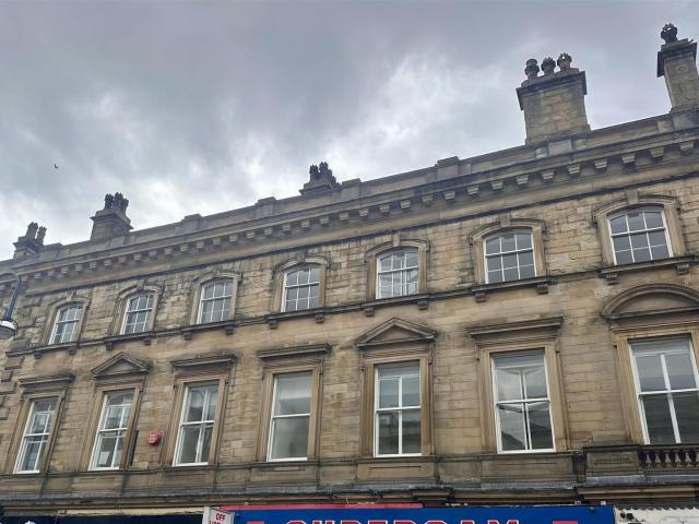 Apartment for rent in Hillhouse, Huddersfield
