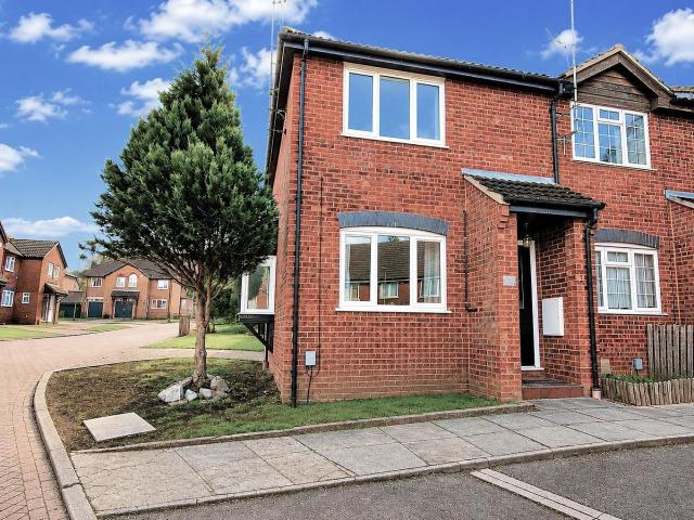 House for rent in Round Green, Luton