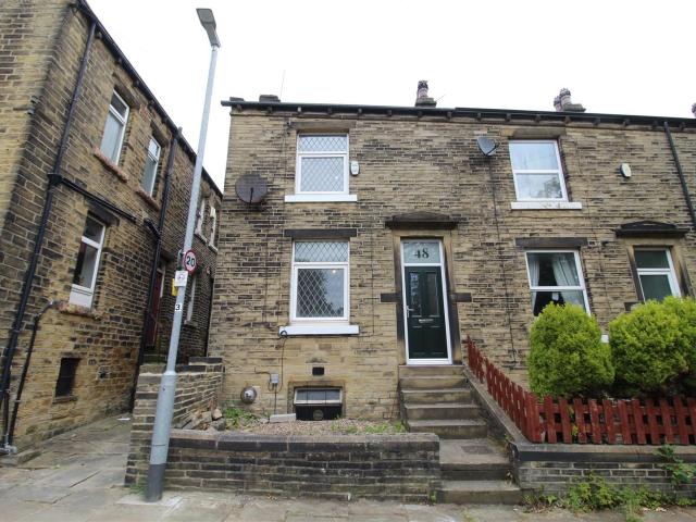 House for rent in Savile Park, West Yorkshire