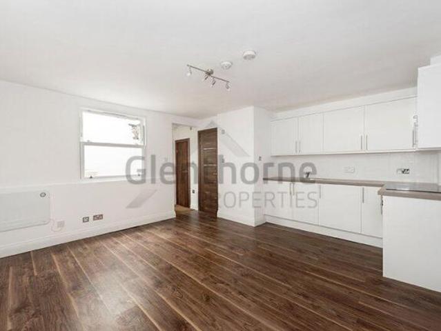 Property for rent in Cat Hill