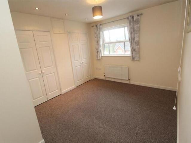 Flat for rent in Lee Bank, Greater Manchester