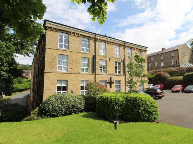 Apartment for rent in Willowfield, Sowerby Bridge