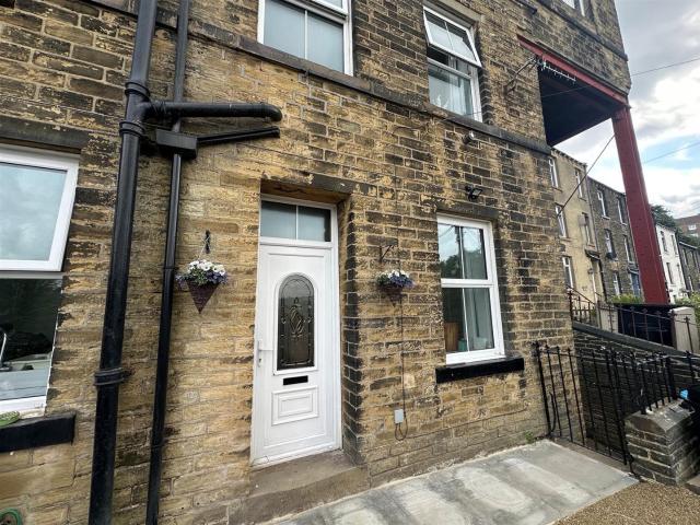 House for rent in Friendly, Sowerby Bridge