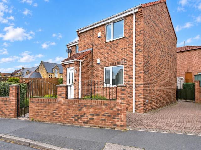 Apartment for rent in Wrenthorpe, Wakefield