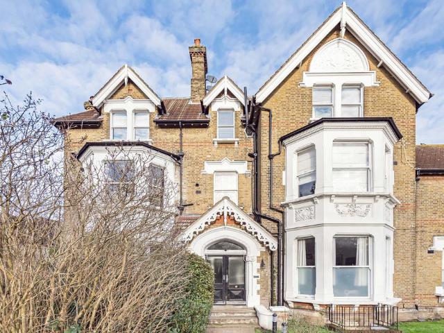 Flat for sale in Bromley Park, Greater London