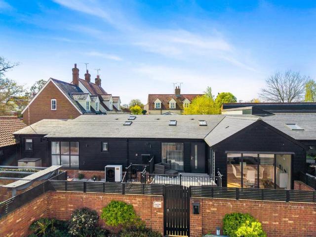 House for sale in Chipping Hill, Essex