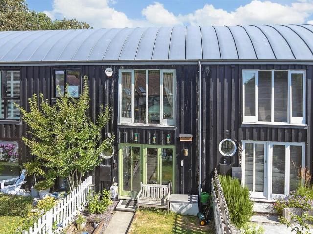 House for sale in Fole, Surrey