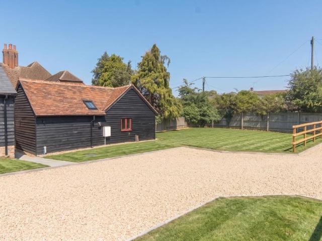 House for sale in Eaton Bray, Bedfordshire
