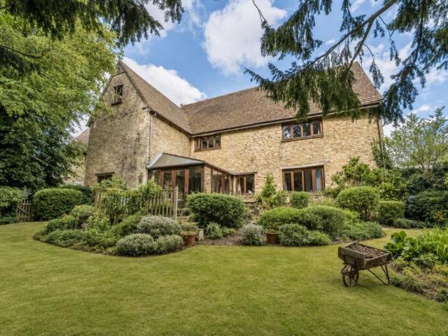 House for sale in Bedford