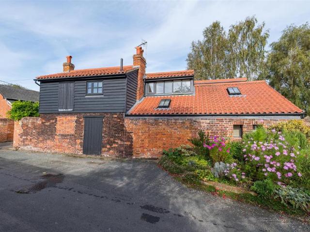 House for sale in Nayland-with-Wissington, Chelmondiston