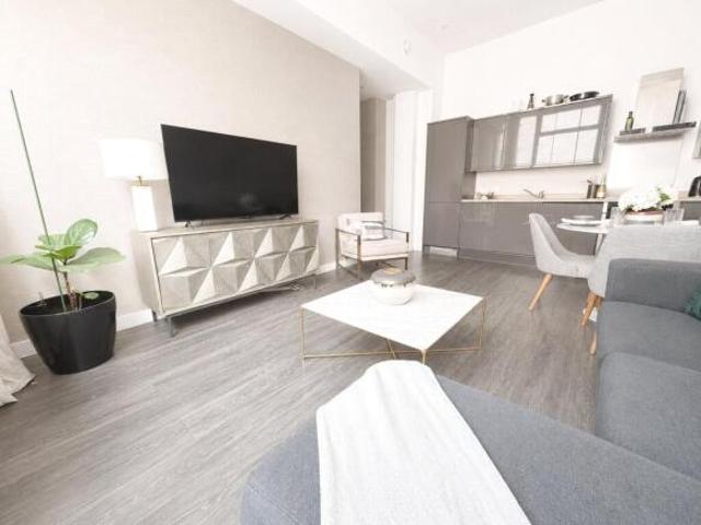 Apartment for sale in Calderstones