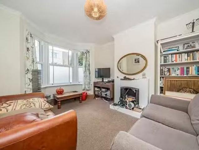House for sale in Norbiton