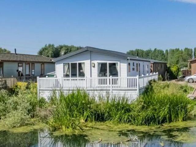 House for sale in Northampton, Northamptonshire