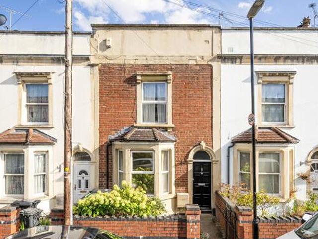 House for sale in Feckenham, City Of Bristol