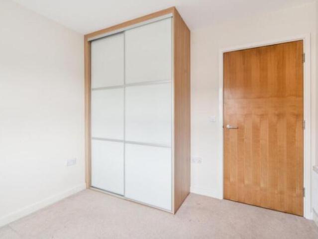 Flat for sale in Bushey