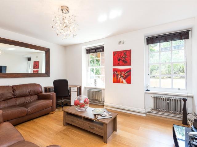 Apartment for rent in Belsize Park, Greater London