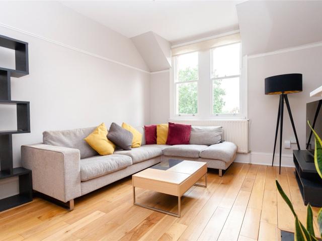 Apartment for rent in Highbury, Greater London