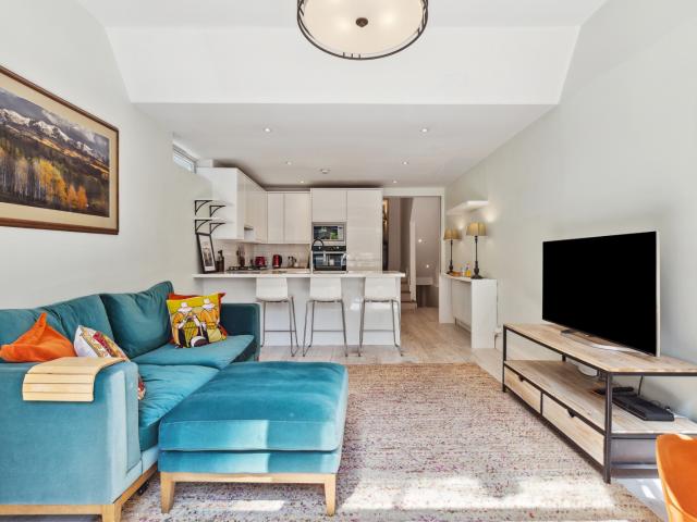 Apartment for rent in Battersea, Greater London