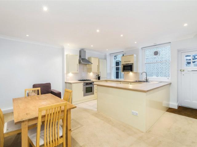 Apartment for rent in Saint Giles, Bloomsbury