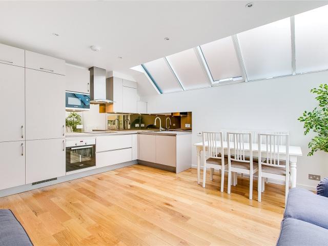 Apartment for rent in Fulham, Greater London