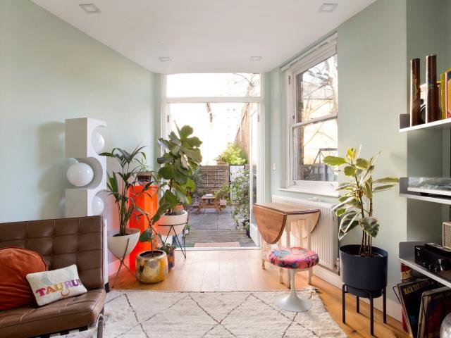 Apartment for rent in Shacklewell, Greater London