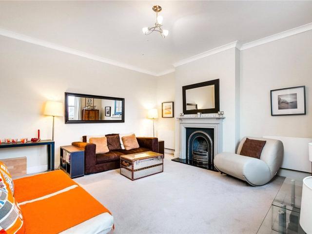 Apartment for rent in Earlsfield, Greater London