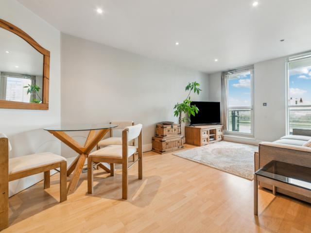 Apartment for rent in London Borough of Lambeth, Greater London