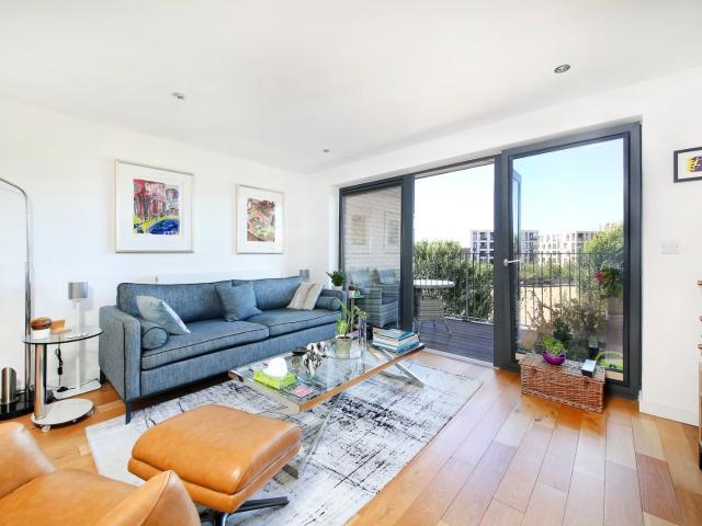 Apartment for rent in Loughborough Junction, Greater London