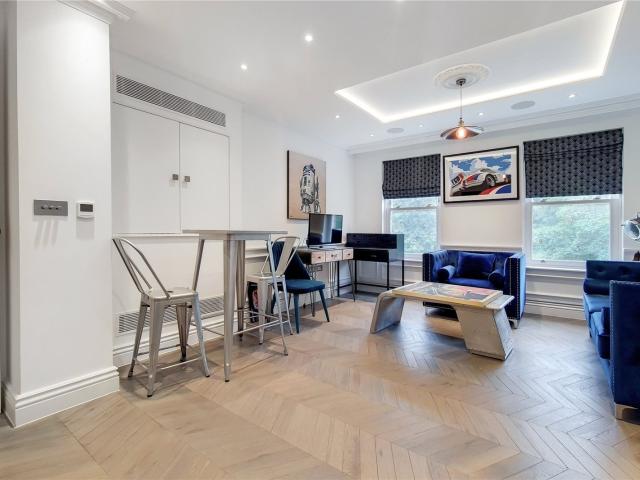 Apartment for rent in Belsize Park, Greater London