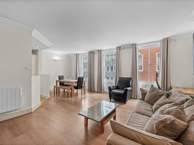 Apartment for rent in Saint Giles, Bloomsbury