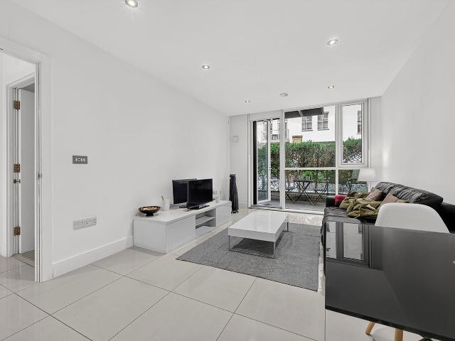 Apartment for rent in Tower Liberty, Wapping