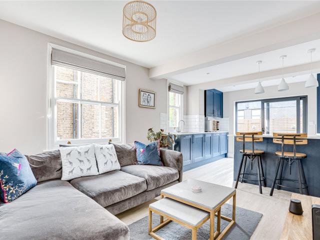 Apartment for rent in Clapham Junction, Greater London