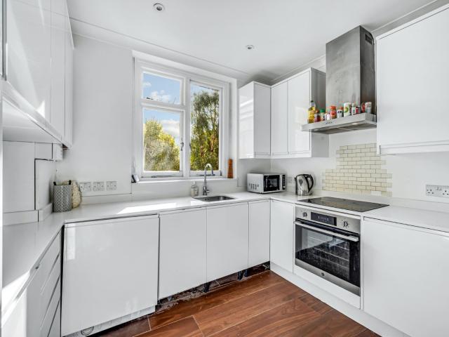 Apartment for rent in Shepherd's Bush, Greater London