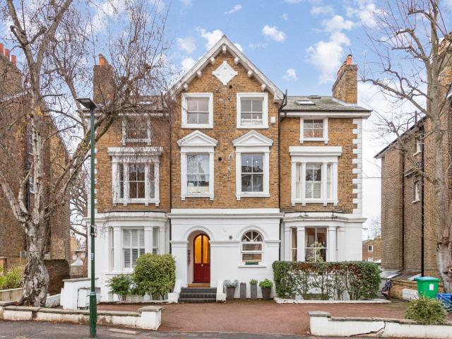 Apartment for rent in Petersham, Greater London