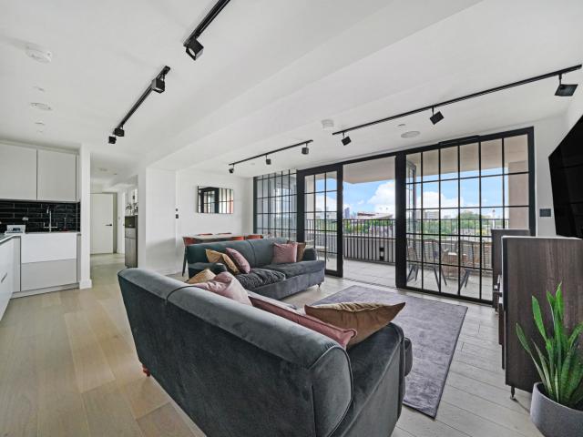 Apartment for rent in Old Kent Road, Greater London