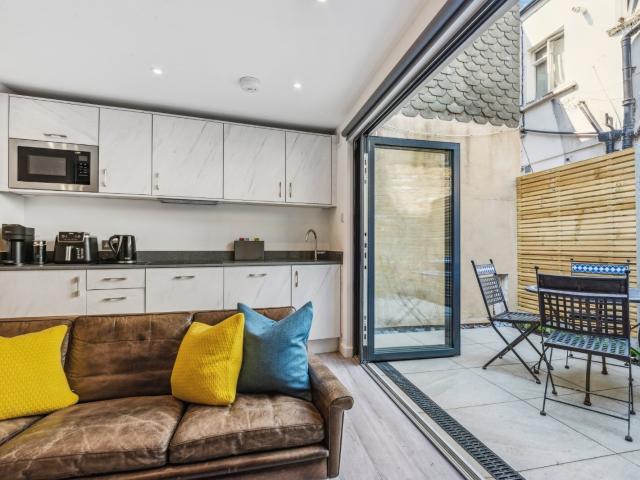 Apartment for rent in London Borough of Hounslow, Greater London