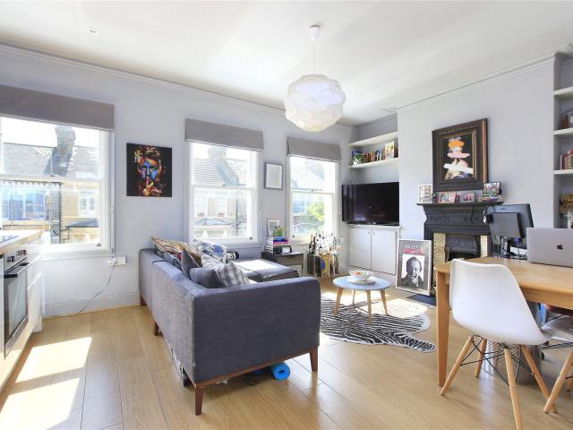 Apartment for rent in Clapham, Greater London