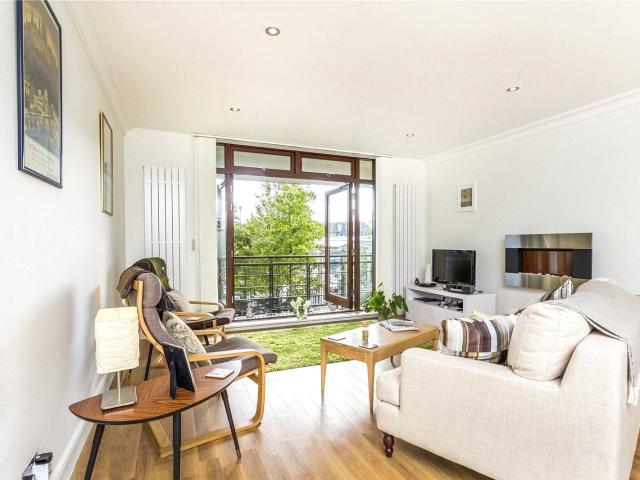 Apartment for rent in Tower Liberty, Wapping