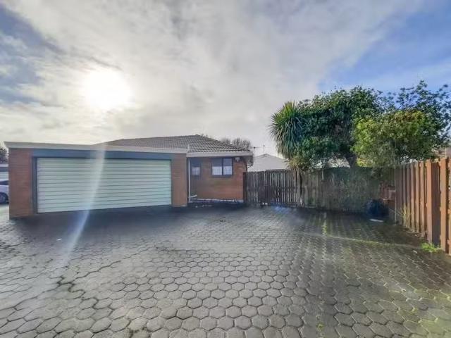 House for rent in Heathcote, Canterbury