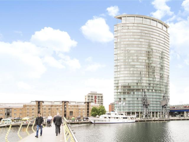 Apartment for rent in Canary Wharf, Greater London