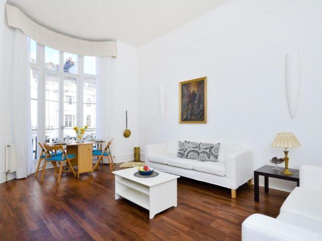 Apartment for rent in Paddington, Greater London