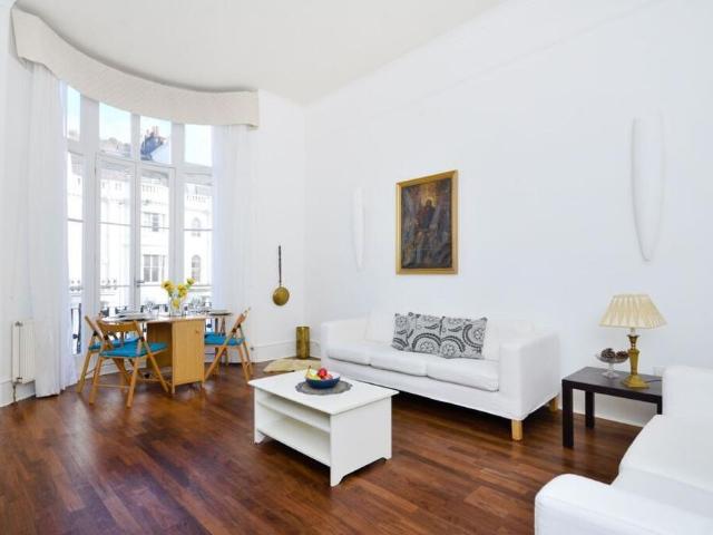 Apartment for rent in Bayswater, Greater London