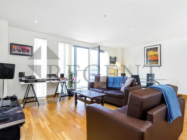Apartment for rent in Mile End, Greater London