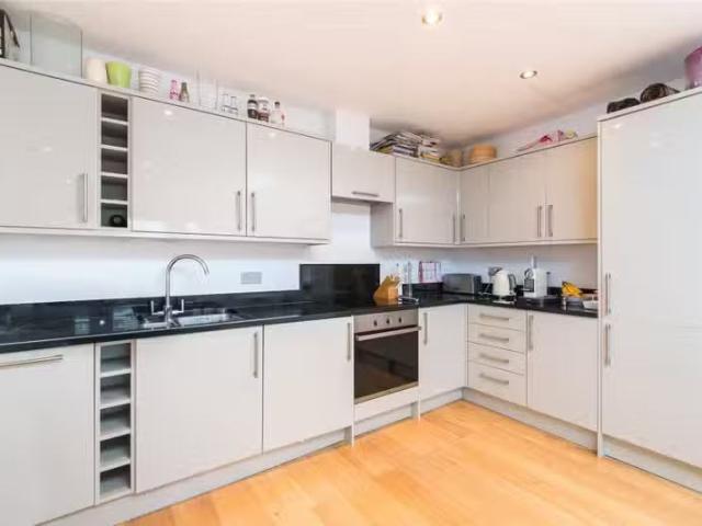 Apartment for rent in Surbiton, Greater London