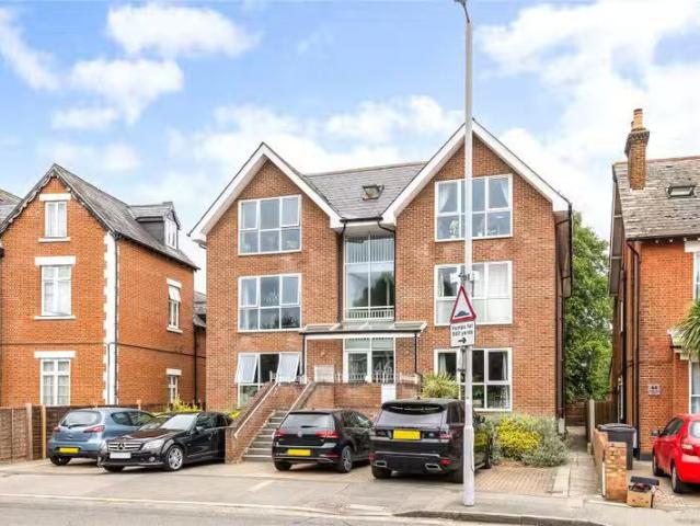 Apartment for rent in Surbiton, Greater London