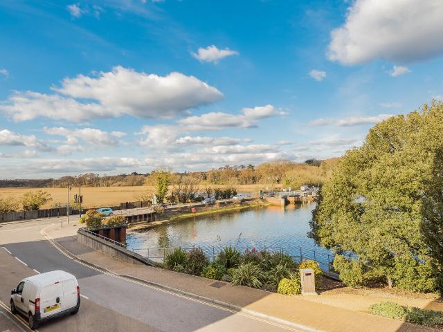 Apartment for rent in Walhampton, Ashurst Bridge